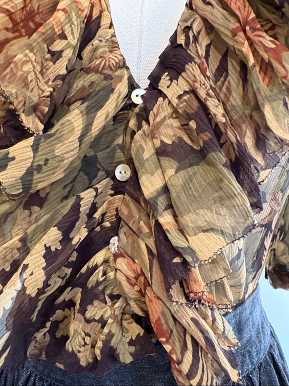 Vintage Ralph Lauren Silk Floral Sheer Ruffle Blouse size 10 - Picture 5 of 13